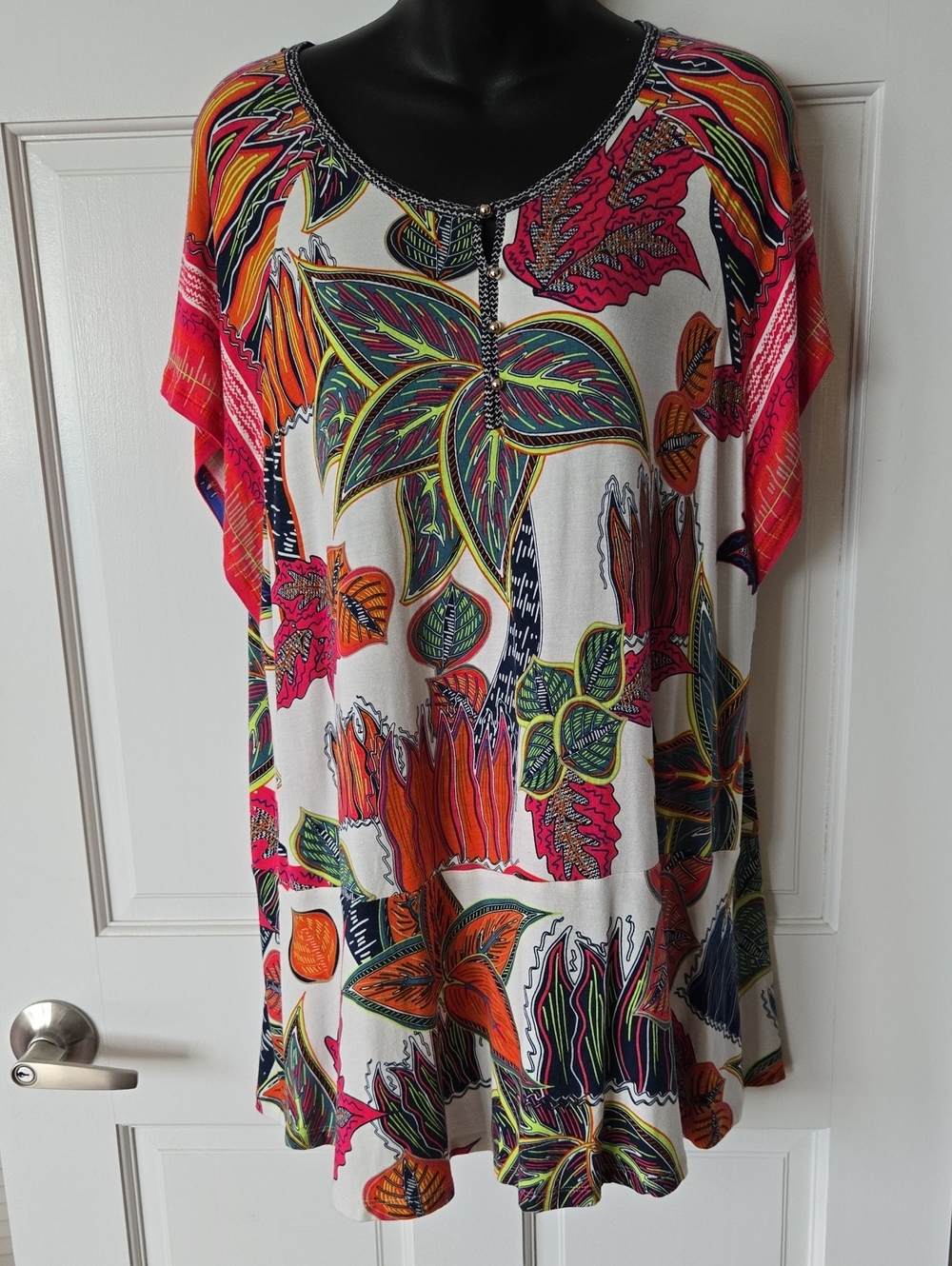 Soft Surroundings Multicolor Tropical Leaf Short Sleeve Tunic